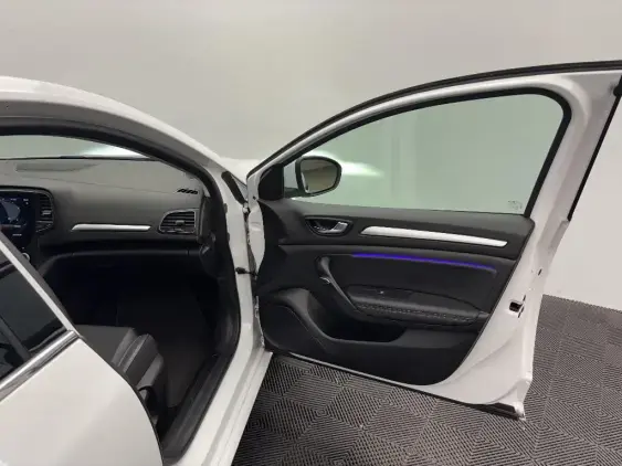RENAULT MEGANE IV - voiture d'occasion - Photo 18