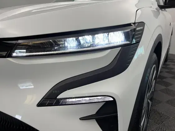 RENAULT MEGANE V - voiture d'occasion - Photo 20