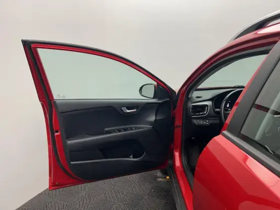 KIA STONIC - voiture d'occasion - Photo 17