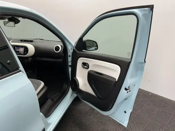 RENAULT TWINGO III - voiture d'occasion - Photo 17