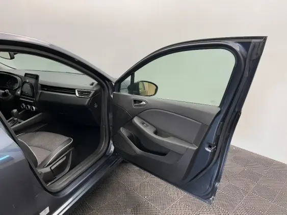 RENAULT CLIO V - voiture d'occasion - Photo 18