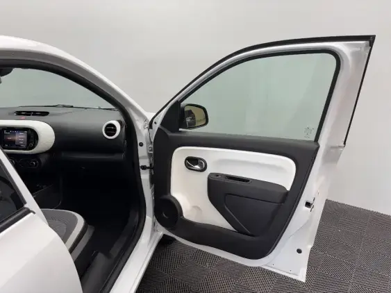 RENAULT TWINGO III - voiture d'occasion - Photo 17