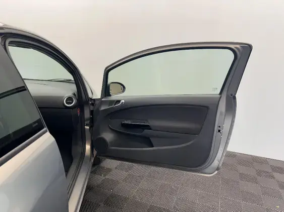 OPEL CORSA - voiture d'occasion - Photo 18
