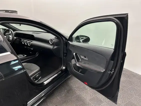 MERCEDES-BENZ CLASSE A IV - voiture d'occasion - Photo 18