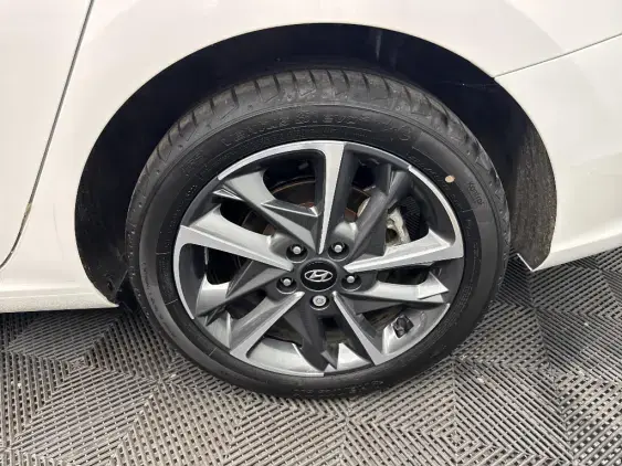 HYUNDAI I30 SW II - voiture d'occasion - Photo 24