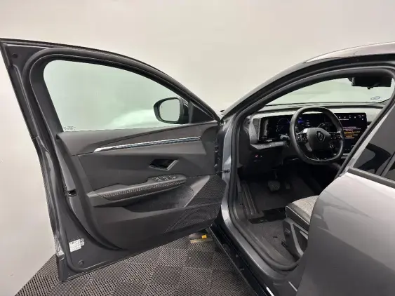 RENAULT MEGANE V - voiture d'occasion - Photo 17