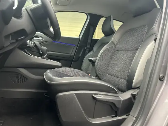 RENAULT CAPTUR II - voiture d'occasion - Photo 17