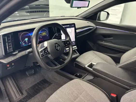 RENAULT MEGANE V - voiture d'occasion - Photo 17
