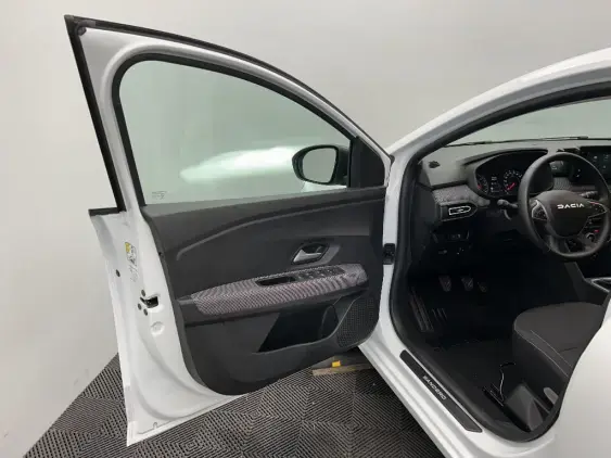 DACIA SANDERO III - voiture d'occasion - Photo 17