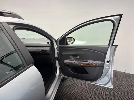 DACIA SANDERO III - voiture d'occasion - Photo 19