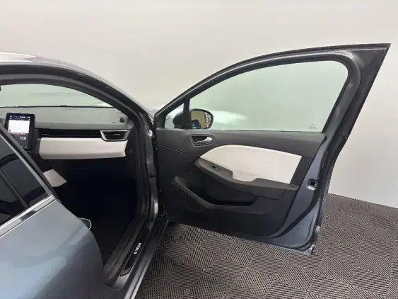 RENAULT CLIO V - voiture d'occasion - Photo 19