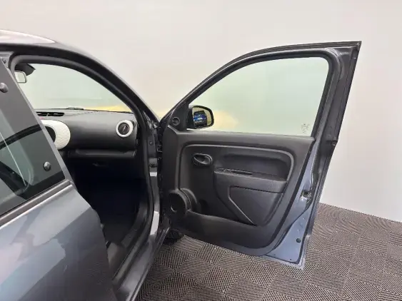 RENAULT TWINGO III - voiture d'occasion - Photo 17
