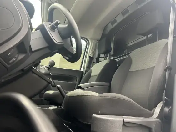 RENAULT KANGOO EXPRESS II - voiture d'occasion - Photo 17