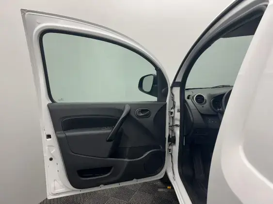 RENAULT KANGOO EXPRESS II - voiture d'occasion - Photo 18