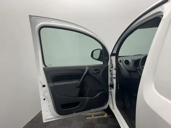 RENAULT KANGOO EXPRESS II - voiture d'occasion - Photo 17