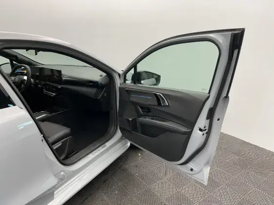 RENAULT CLIO VI - voiture d'occasion - Photo 18
