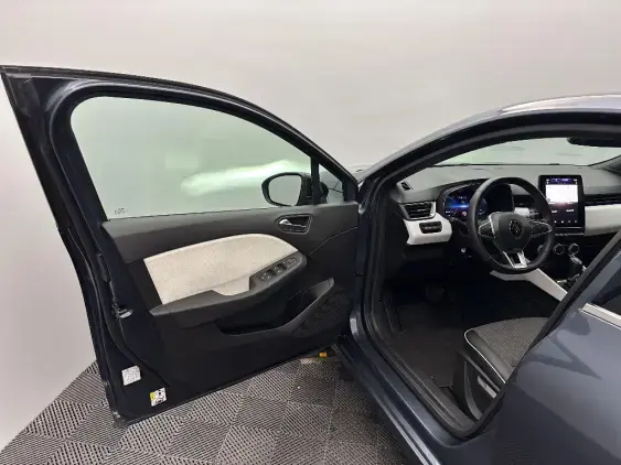 RENAULT CLIO V - voiture d'occasion - Photo 18
