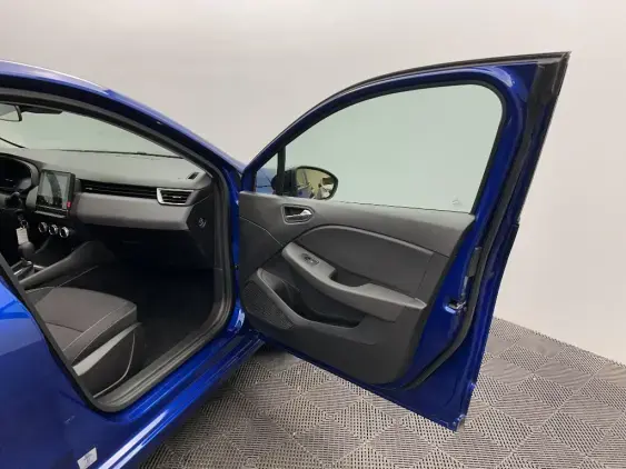 RENAULT CLIO V - voiture d'occasion - Photo 19