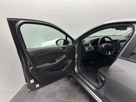 RENAULT CLIO V - voiture d'occasion - Photo 17