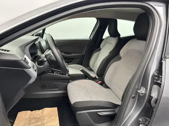 RENAULT CLIO V - voiture d'occasion - Photo 17