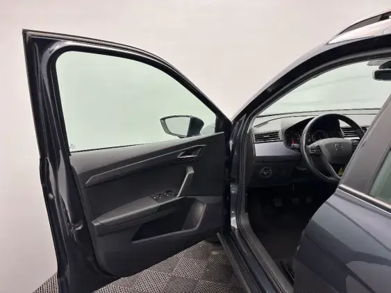 SEAT ARONA - voiture d'occasion - Photo 18