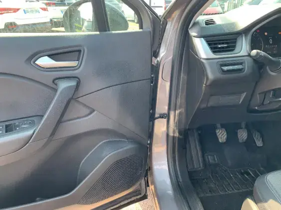 RENAULT CAPTUR II - voiture d'occasion - Photo 18