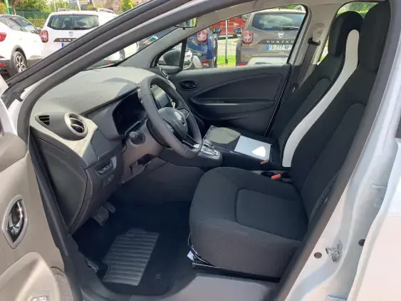 RENAULT ZOE - voiture d'occasion - Photo 16