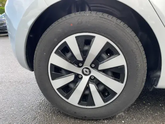 RENAULT CLIO V - voiture d'occasion - Photo 21