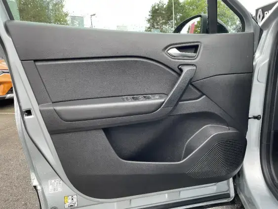 RENAULT CAPTUR II - voiture d'occasion - Photo 17