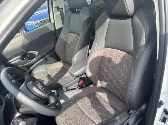 TOYOTA YARIS CROSS I - voiture d'occasion - Photo 18