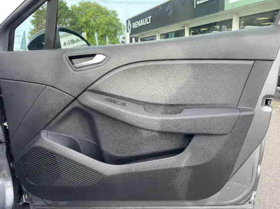 RENAULT CLIO V - voiture d'occasion - Photo 20