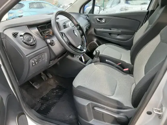 RENAULT CAPTUR - voiture d'occasion - Photo 17