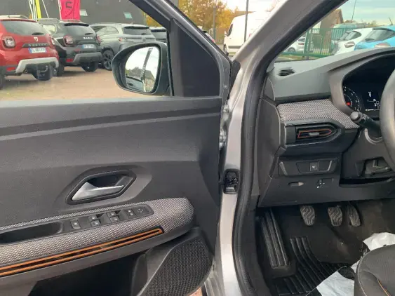 DACIA SANDERO III - voiture d'occasion - Photo 16