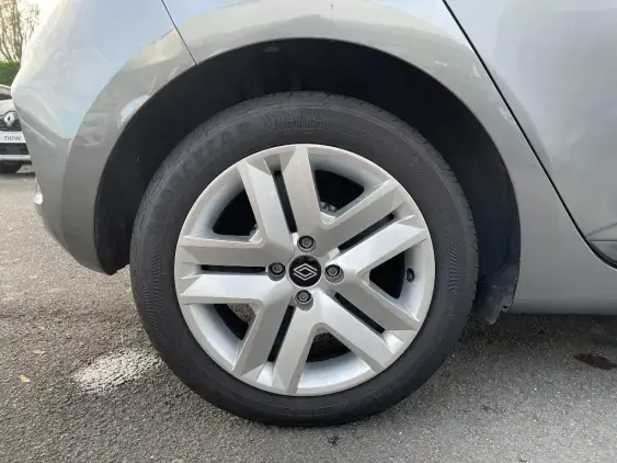 RENAULT CLIO V - voiture d'occasion - Photo 15