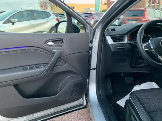 RENAULT CAPTUR II - voiture d'occasion - Photo 19