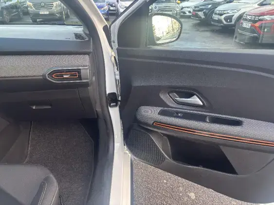 DACIA SANDERO III - voiture d'occasion - Photo 17