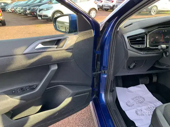 VOLKSWAGEN POLO VI - voiture d'occasion - Photo 19