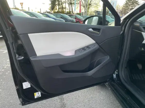 RENAULT CLIO V - voiture d'occasion - Photo 17