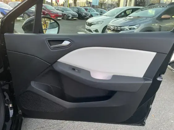 RENAULT CLIO V - voiture d'occasion - Photo 18