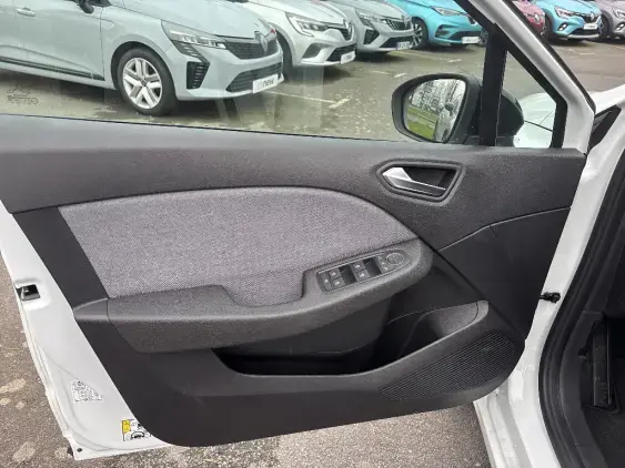 RENAULT CLIO V - voiture d'occasion - Photo 18