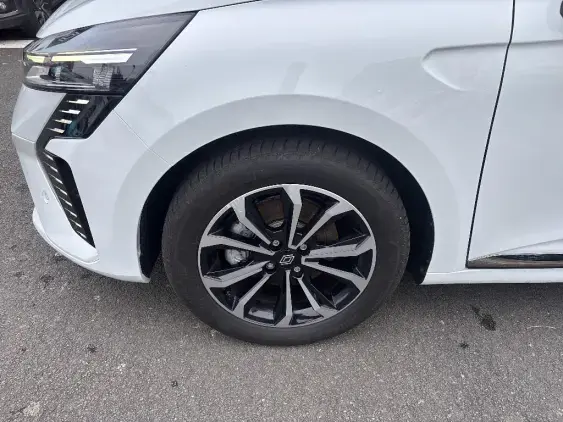 RENAULT CLIO V - voiture d'occasion - Photo 21