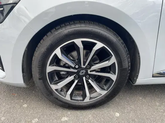 RENAULT CLIO V - voiture d'occasion - Photo 19