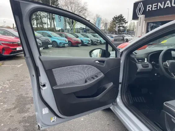 RENAULT CLIO V - voiture d'occasion - Photo 17