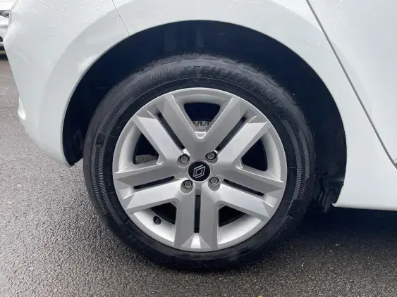 RENAULT CLIO V - voiture d'occasion - Photo 21