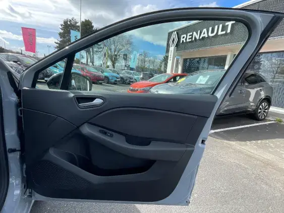 RENAULT CLIO V - voiture d'occasion - Photo 17