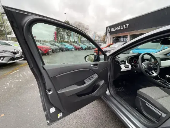 RENAULT CLIO V - voiture d'occasion - Photo 17