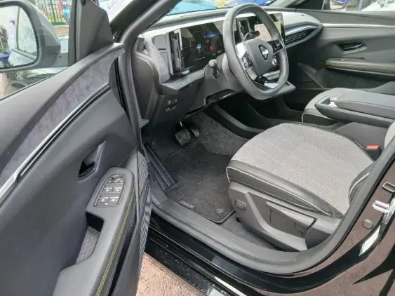 RENAULT MEGANE V - voiture d'occasion - Photo 16