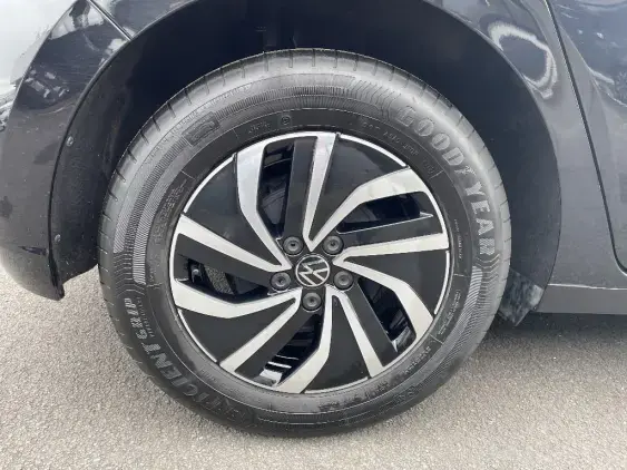 VOLKSWAGEN POLO VI - voiture d'occasion - Photo 19