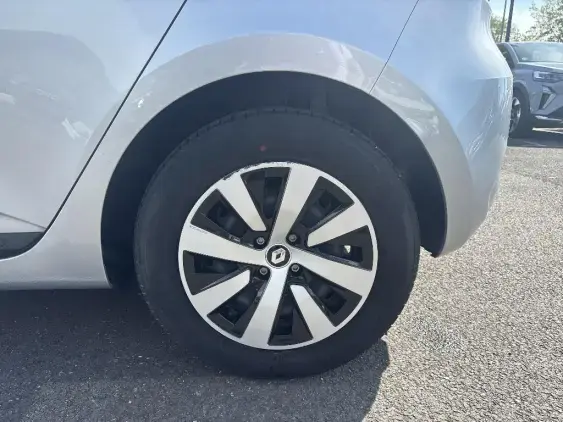 RENAULT CLIO V - voiture d'occasion - Photo 19