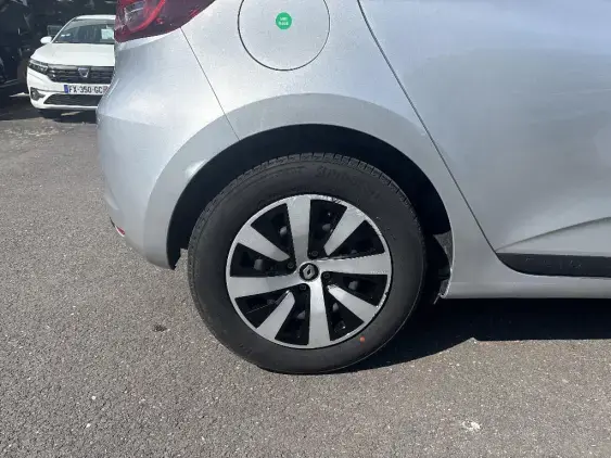 RENAULT CLIO V - voiture d'occasion - Photo 20